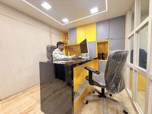 Team Area in  Office Space at Raghuleela Mega Mall, Kandivali West – for Sale