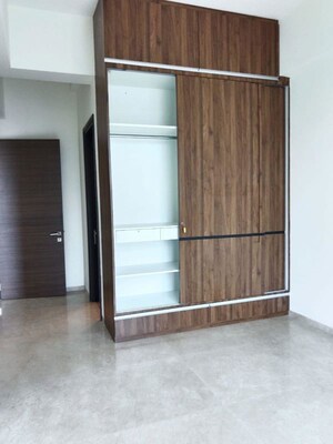 3 BHK Apartment For Rent in Raheja Imperia, Worli