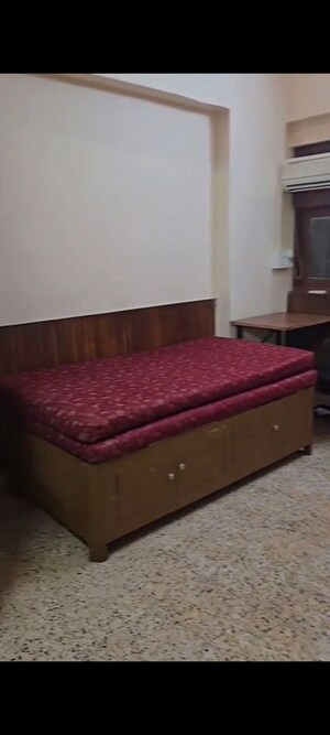 Bedroom in 2 BHK Apartment at Seva Sadan, Vile Parle West – for Rent