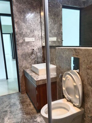 Furnished Amenities in 4 BHK Apartment at Raheja Imperia, Worli – for Rent