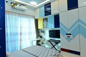 Team Area in 4 BHK Apartment at Raheja Imperia, Worli – for Rent