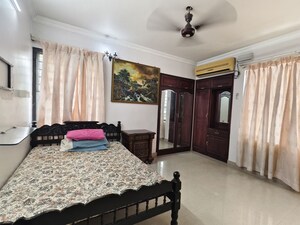 Bedroom in 3 BHK Apartment at Pallimukku – for Rent