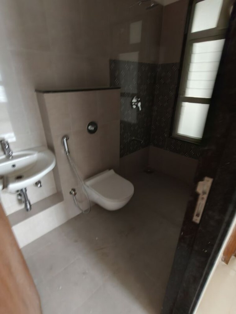 Bathroom, k-raheja-sterling 2 Bedroom 743 Sq.Ft. Apartment In Mohammadwadi Pune 10674877
