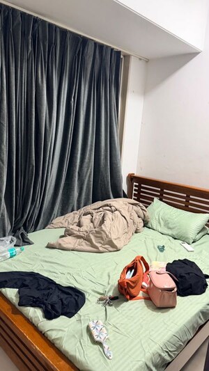 Team Area in 1.5 BHK Apartment at Sunshine Samriddhi Garden, Bhandup West – for Rent