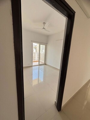 Room in 3 BHK Apartment at Paramount Emotions, Sector 1 Greater Noida – for Rent