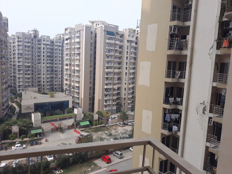 Exterior View, paras-tierea 2 Bedroom 925 Sq.Ft. Apartment In Sector 137 Noida 10155403