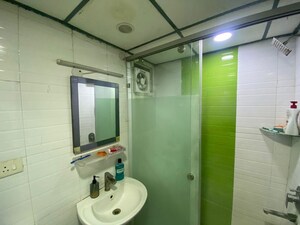 Bathroom in 2.5 BHK Apartment at Supertech Cape Town, Sector 74 – for Sale