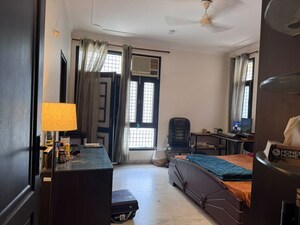 Living Room in 2 BHK Builder Floor at Sector 46 – for Rent