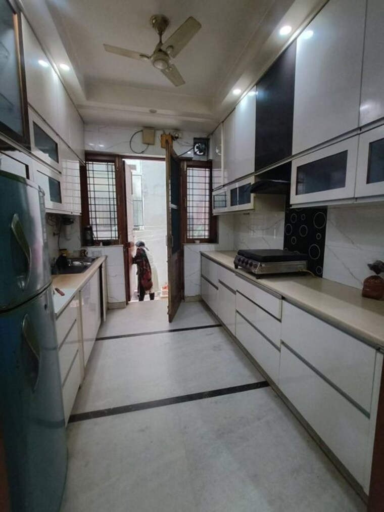 Kitchen, sector 46 2 Bedroom 215 Sq.Yd. Builder Floor In Sector 46 Gurgaon 10674926