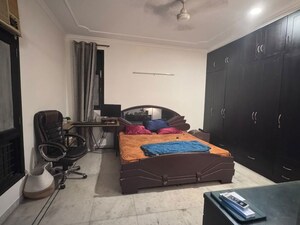 Team Area in 2.5 BHK Builder Floor at Sector 31 – for Rent