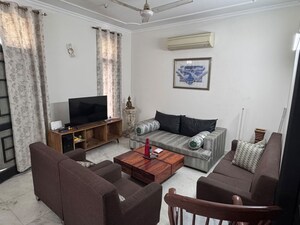 Team Area in 2.5 BHK Builder Floor at Sector 31 – for Rent