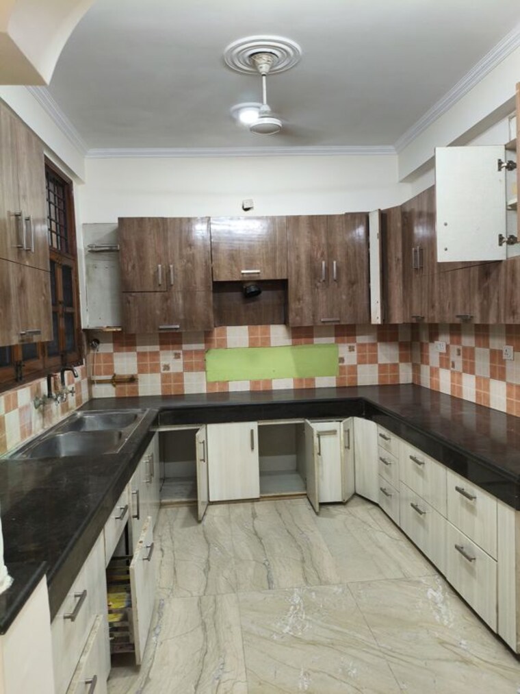 Kitchen, sector 52 3 Bedroom 1850 Sq.Ft. Independent House In Sector 52 Noida 10674929