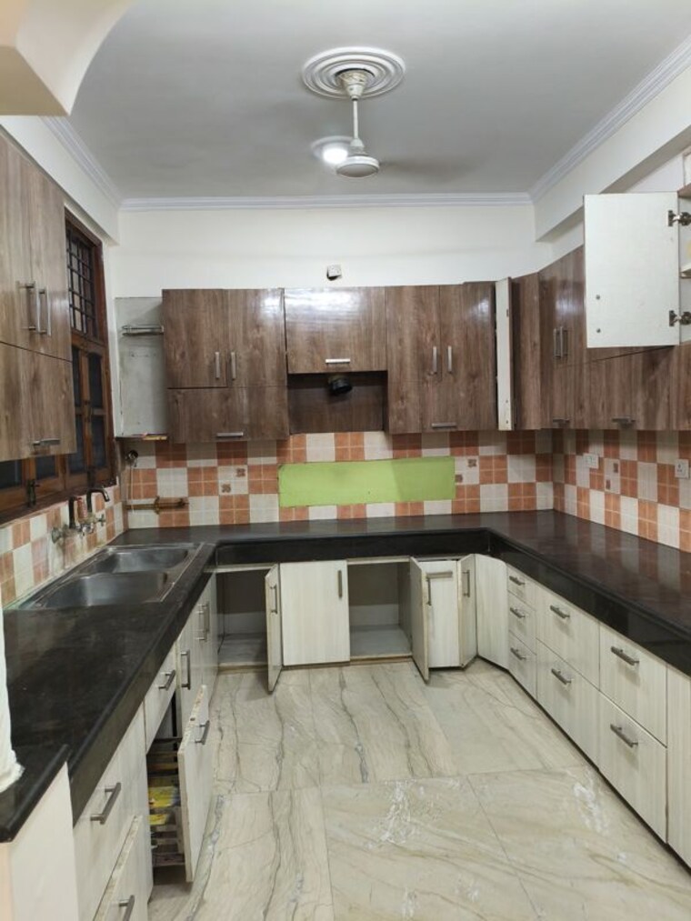 Kitchen, sector 52 3 Bedroom 1850 Sq.Ft. Independent House In Sector 52 Noida 10674929