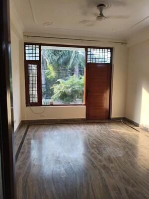 Bedroom in 3 BHK Independent House at Sector 52 – for Rent