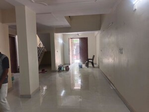 Room in 5 BHK Villa at Sector 135 – for Rent