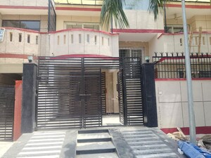 5 BHK Villa – Exterior View View at Sector 135 - for Rent