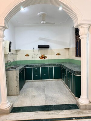 Bathroom in 2.5 BHK Builder Floor at Sector 46 – for Rent
