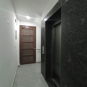 Building Lobby in 3.5 BHK Builder Floor at Sector 52 – for Sale