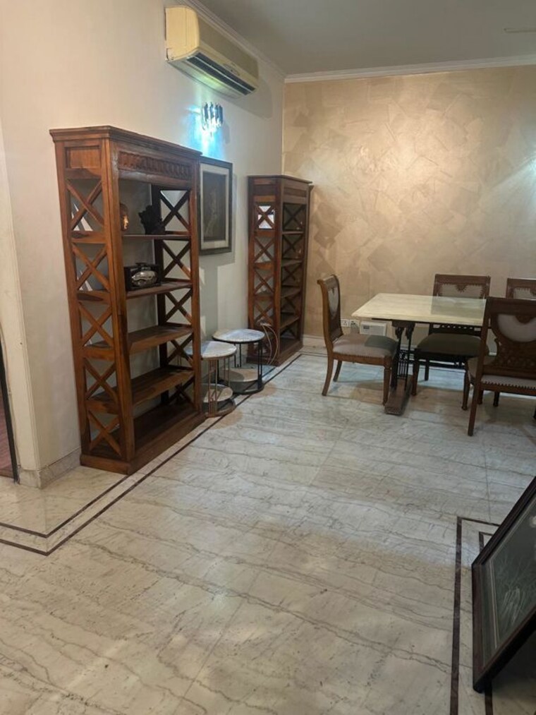 Gym, dlf-silver-oaks 3.5 Bedroom 2015 Sq.Ft. Apartment In Sector 26 Gurgaon 10674934