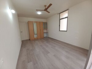 Room in 3 BHK Apartment at House of Hiranandani Devanahalli, Devanahalli – for Rent