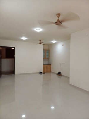 Room in 3 BHK Apartment at House of Hiranandani Devanahalli, Devanahalli – for Rent