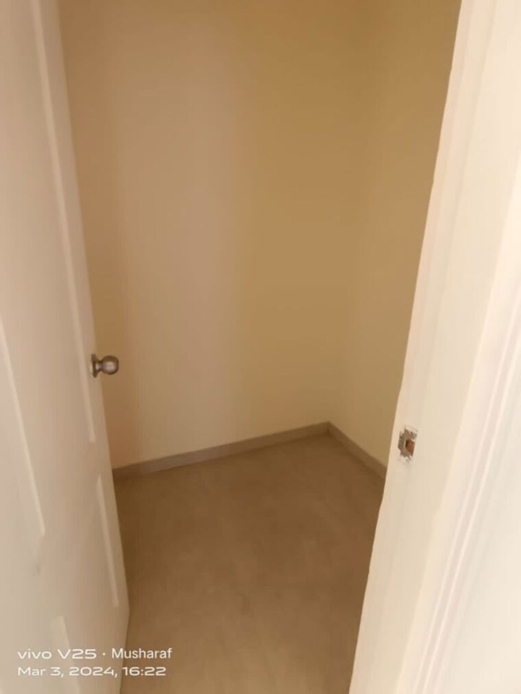 Bathroom, pareena-micasa 3 Bedroom 1483 Sq.Ft. Apartment In Sector 68 Gurgaon 10674977