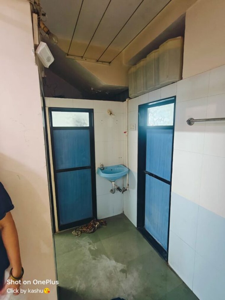 Attached Bathroom, dombivli east 1 Bedroom 550 Sq.Ft. Apartment In Dombivli East Thane 10674980