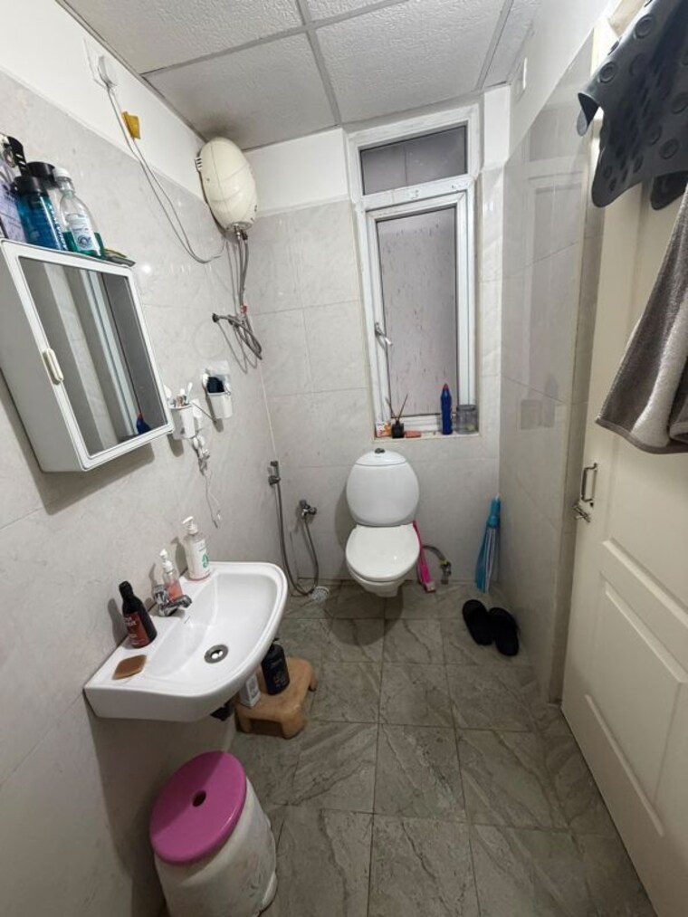 Bathroom, jains-carlton-creek 3 Bedroom 1380 Sq.Ft. Apartment In Manikonda Hyderabad 10674994