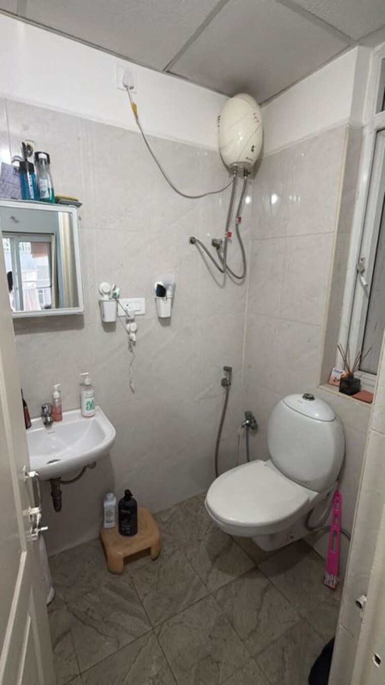 Bathroom, jains-carlton-creek 3 Bedroom 1380 Sq.Ft. Apartment In Manikonda Hyderabad 10674994
