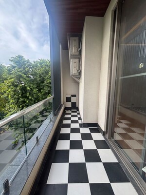 Balcony in 3 BHK Builder Floor at Panchsheel Enclave – for Rent