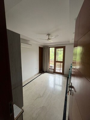 Room in 2.5 BHK Builder Floor at Greater Kailash – for Sale