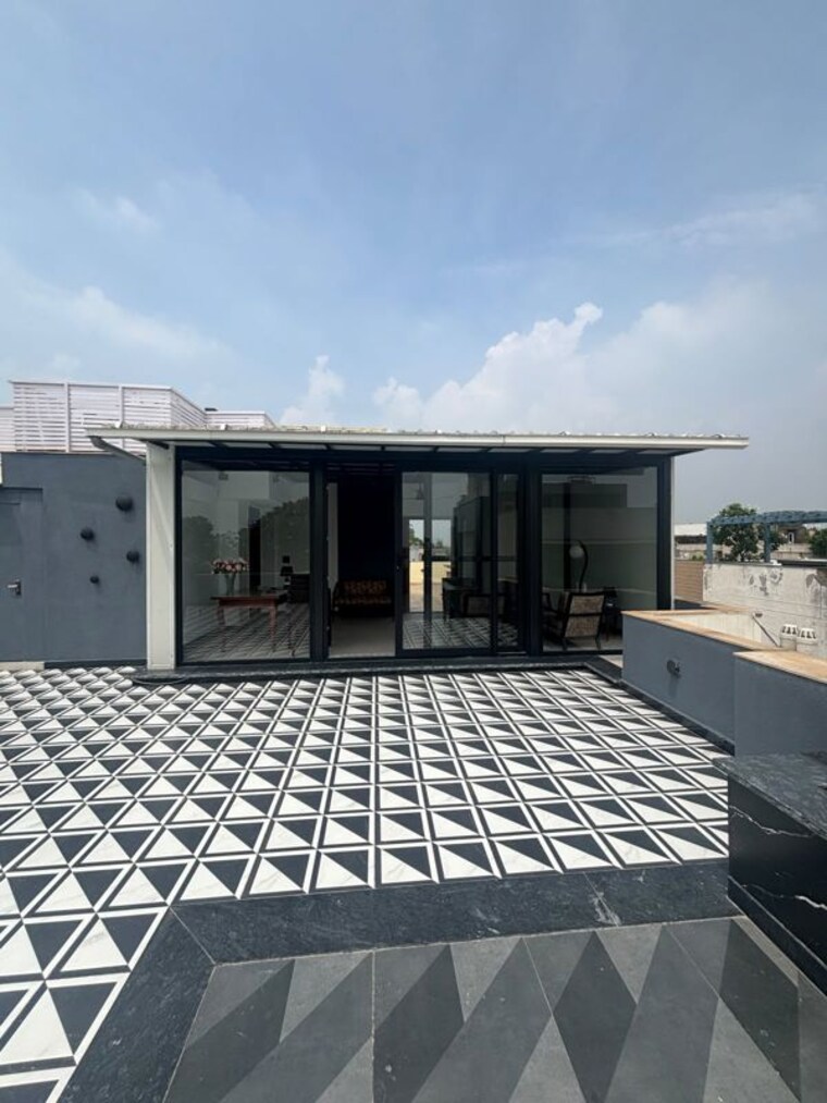 Exterior View, greater kailash 4 Bedroom 350 Sq.Yd. Builder Floor In Greater Kailash Delhi 10675018