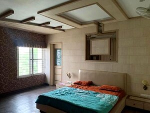 Bedroom in 4 BHK Villa at Gandipet – for Rent