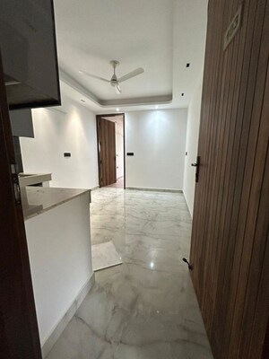 Bathroom in 1 BHK Independent House at Saket – for Rent