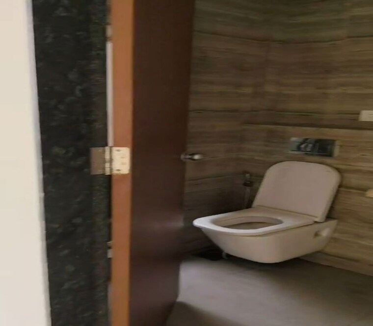 Bathroom, runwal-nirvana 2 Bedroom 785 Sq.Ft. Apartment In Parel Mumbai 10675040