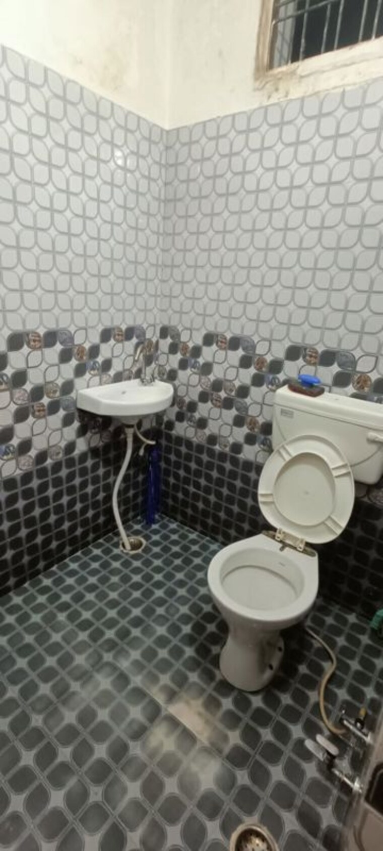 Bathroom, takrohi 2 Bedroom 1200 Sq.Ft. Independent House In Takrohi Lucknow 10675044