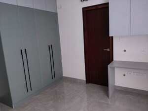 Room in 2 BHK Apartment at Hallmark Sunnyside, Manchirevula – for Rent