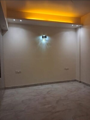 Room in 4 BHK Builder Floor at Today Blossoms II, Sector 51 – for Sale