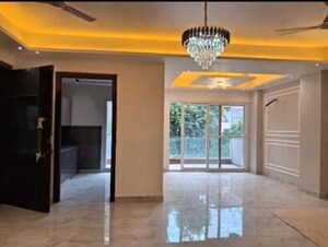 Room in 4 BHK Builder Floor at Today Blossoms II, Sector 51 – for Sale