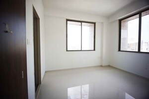 Room in 3 BHK Apartment at Paldi – for Sale