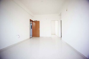 Room in 3 BHK Apartment at Paldi – for Sale