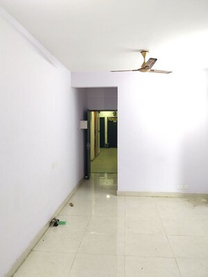 Room in 2 BHK Apartment at Signature Global The Roselia, Sector 95a – for Sale