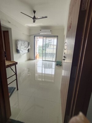 1 BHK Apartment For Rent in Suraj CHS Juhu, Juhu