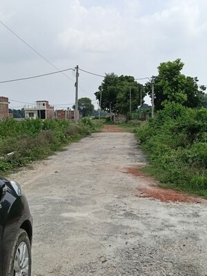  Plot For Sale in Amausi