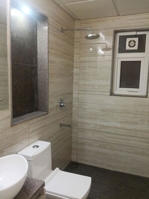 Bathroom in 2 BHK Builder Floor at Sector 21 – for Rent