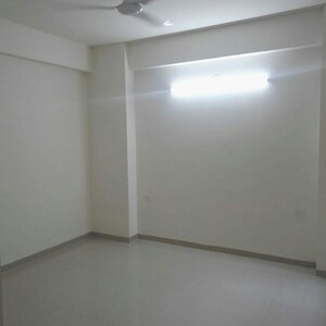 Room in 3 BHK Apartment at Tulip Violet, Sector 69 – for Sale
