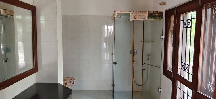 Bathroom, eros-rosewood-city 5 Bedroom 525 Sq.Yd. Villa In Sector 49 Gurgaon 10675113