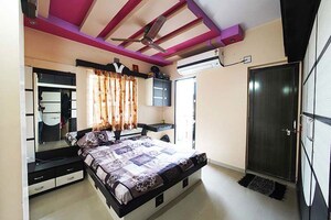 Bedroom in 1 BHK Apartment at Ghatlodia – for Sale
