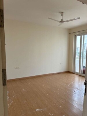 3 BHK Builder Floor For Rent in Sector 21