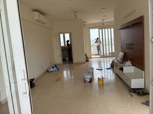 Living Room in 3 BHK Builder Floor at Sector 21 – for Rent